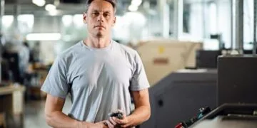 cnc machine machine operator